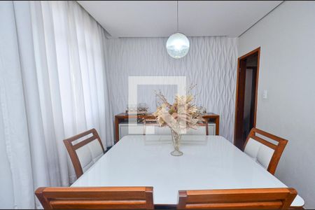 Sala de jantar de apartamento para alugar com 3 quartos, 113m² em Sagrada Família, Belo Horizonte