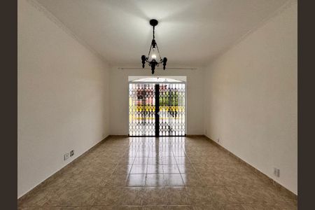 Sala de casa para alugar com 3 quartos, 208m² em Jardim Las Vegas, Santo André