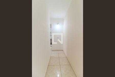 Corredor de apartamento para alugar com 2 quartos, 62m² em Itaquera, São Paulo