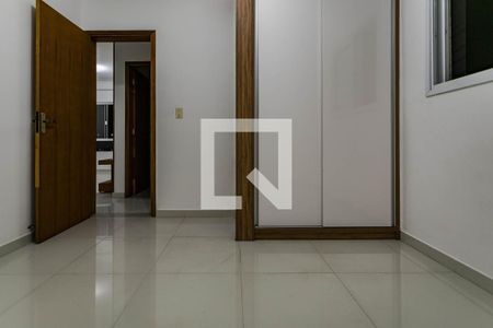 Quarto 1  de apartamento para alugar com 2 quartos, 58m² em Vila Lavínia, Mogi das Cruzes