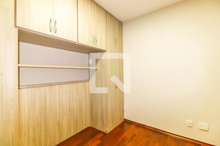 Suíte de apartamento à venda com 3 quartos, 84m² em Vila Azevedo, São Paulo