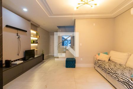 Sala de casa à venda com 3 quartos, 156m² em Vila Ipiranga, Porto Alegre