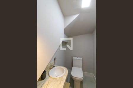 Lavabo de casa à venda com 3 quartos, 156m² em Vila Ipiranga, Porto Alegre