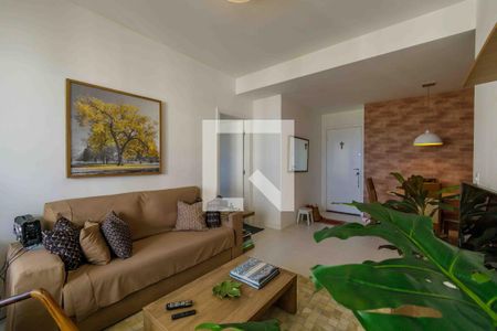 Sala de apartamento à venda com 2 quartos, 70m² em Barra da Tijuca, Rio de Janeiro