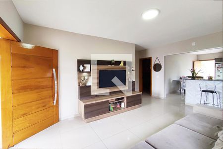 Sala de casa à venda com 2 quartos, 86m² em Campestre, São Leopoldo