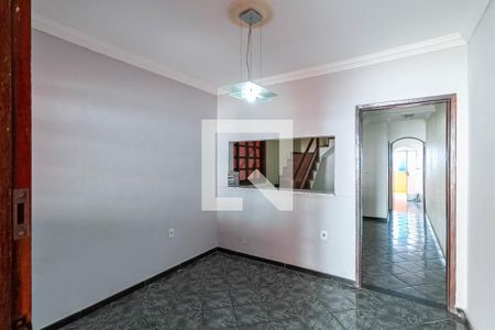 Sala 1 de casa à venda com 2 quartos, 180m² em Tupi, Belo Horizonte