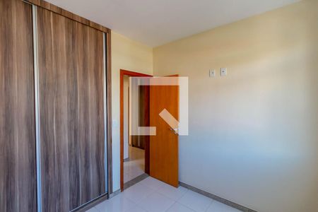 Quarto de apartamento à venda com 3 quartos, 90m² em Barreiro, Belo Horizonte