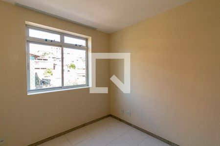 Quarto de apartamento à venda com 3 quartos, 90m² em Barreiro, Belo Horizonte