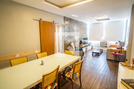 Sala de apartamento para alugar com 3 quartos, 100m² em Humaitá, Rio de Janeiro