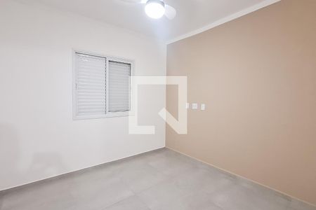 Quarto 2 de apartamento para alugar com 2 quartos, 47m² em Parque Paduan, Taubaté