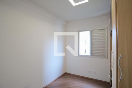 Quarto 1 de apartamento para alugar com 3 quartos, 70m² em Vila Carrão, São Paulo