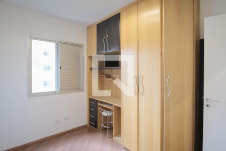 Quarto 1 de apartamento para alugar com 3 quartos, 70m² em Vila Carrão, São Paulo