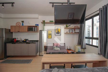 Quarto  de kitnet/studio para alugar com 1 quarto, 24m² em Pinheiros, São Paulo