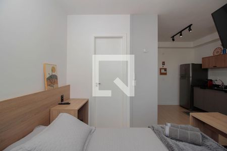 Banheiro de kitnet/studio para alugar com 1 quarto, 24m² em Pinheiros, São Paulo