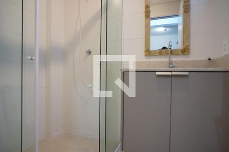 Banheiro de apartamento para alugar com 1 quarto, 43m² em Carvoeira, Florianópolis