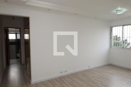 Sala de apartamento à venda com 3 quartos, 68m² em Parque Paineiras, São Paulo