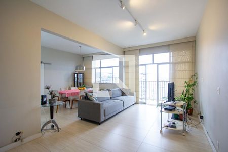 Apartamento à venda com 120m², 3 quartos e 1 vagaSala