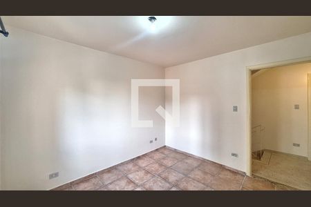 Quarto 2 de casa para alugar com 2 quartos, 160m² em Vila Romana, São Paulo