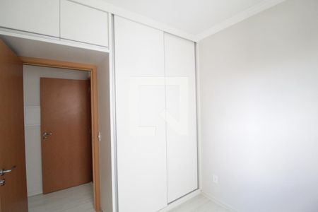 Quarto 1 de apartamento para alugar com 3 quartos, 80m² em Tubalina, Uberlândia