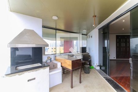 Varanda  de apartamento à venda com 4 quartos, 400m² em Vila Suzana, São Paulo