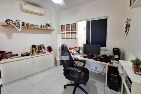 Quarto 1 de apartamento para alugar com 3 quartos, 102m² em São Domingos, Niterói