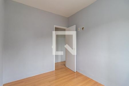 Quarto 1 de apartamento à venda com 2 quartos, 58m² em Jardim Tupanci, Barueri