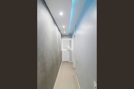 Corredor de apartamento à venda com 2 quartos, 51m² em Utinga, Santo André