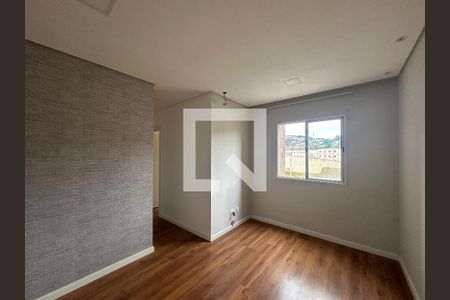 Sala de apartamento para alugar com 2 quartos, 45m² em Petrópolis, Cotia