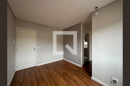 Sala de apartamento para alugar com 2 quartos, 45m² em Petrópolis, Cotia