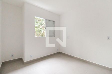 Quarto 1 de apartamento para alugar com 1 quarto, 40m² em Vila Taquari, São Paulo