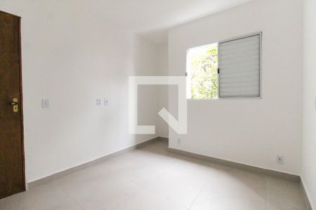 Quarto 1 de apartamento para alugar com 1 quarto, 40m² em Vila Taquari, São Paulo