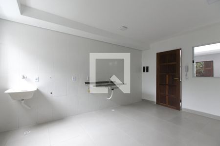 Sala / Cozinha de apartamento para alugar com 2 quartos, 40m² em Vila Taquari, São Paulo