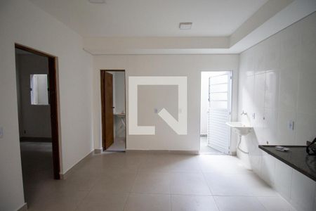 Sala de apartamento para alugar com 2 quartos, 40m² em Vila Taquari, São Paulo