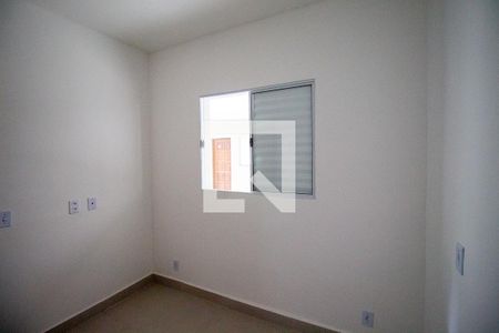 Quarto 2 de apartamento para alugar com 2 quartos, 40m² em Vila Taquari, São Paulo