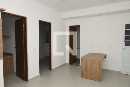 Sala/Cozinha de apartamento para alugar com 2 quartos, 40m² em Vila Taquari, São Paulo