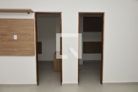 Sala/Cozinha de apartamento para alugar com 2 quartos, 40m² em Vila Taquari, São Paulo