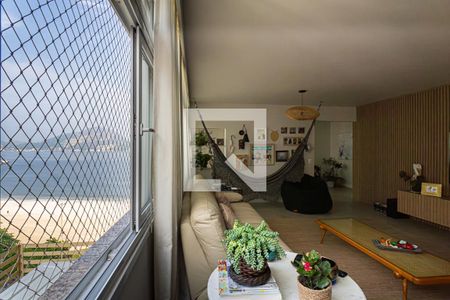 Apartamento à venda com 212m², 4 quartos e sem vagaSala