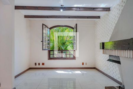 Sala de casa de condomínio à venda com 4 quartos, 236m² em Cristal, Porto Alegre