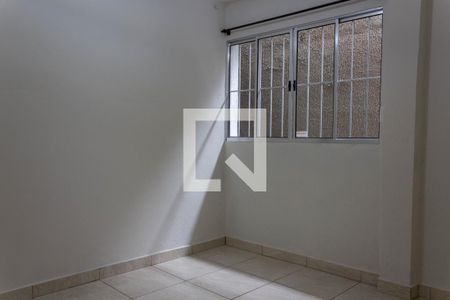 Quarto 1 de casa para alugar com 3 quartos, 8m² em Baeta Neves, São Bernardo do Campo