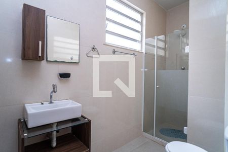 Banheiro de apartamento para alugar com 2 quartos, 69m² em Santa Rosa, Niterói