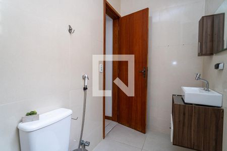 Banheiro de apartamento para alugar com 2 quartos, 69m² em Santa Rosa, Niterói