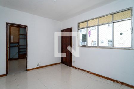 Sala de apartamento para alugar com 2 quartos, 69m² em Santa Rosa, Niterói