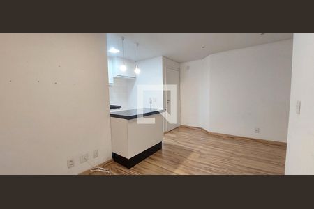 Sala de apartamento para alugar com 2 quartos, 52m² em Vila Alzira, Santo André