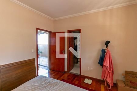 Quarto de casa para alugar com 3 quartos, 459m² em Engenho Nogueira, Belo Horizonte