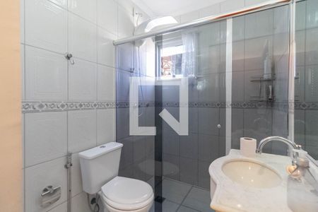 Casa à venda com 135m², 3 quartos e 2 vagas Casa à venda com 135m², 3 quartos e 2 vagasBanheiro social
