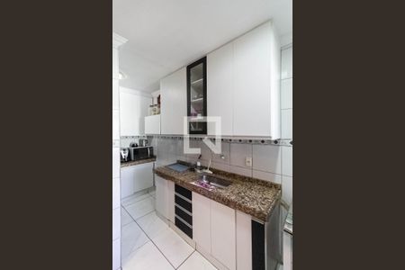 Casa à venda com 135m², 3 quartos e 2 vagas Casa à venda com 135m², 3 quartos e 2 vagasCozinha e Área de Serviço