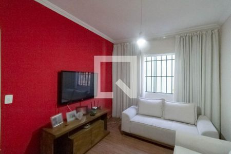 Sala de casa à venda com 3 quartos, 135m² em Jaqueline, Belo Horizonte