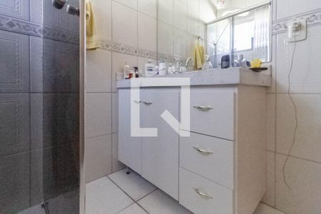 Casa à venda com 135m², 3 quartos e 2 vagas Casa à venda com 135m², 3 quartos e 2 vagasBanheiro da suíte
