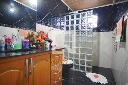 Banheiro Corredor de casa à venda com 2 quartos, 240m² em Sarandi, Porto Alegre