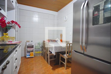 Cozinha de casa à venda com 2 quartos, 240m² em Sarandi, Porto Alegre